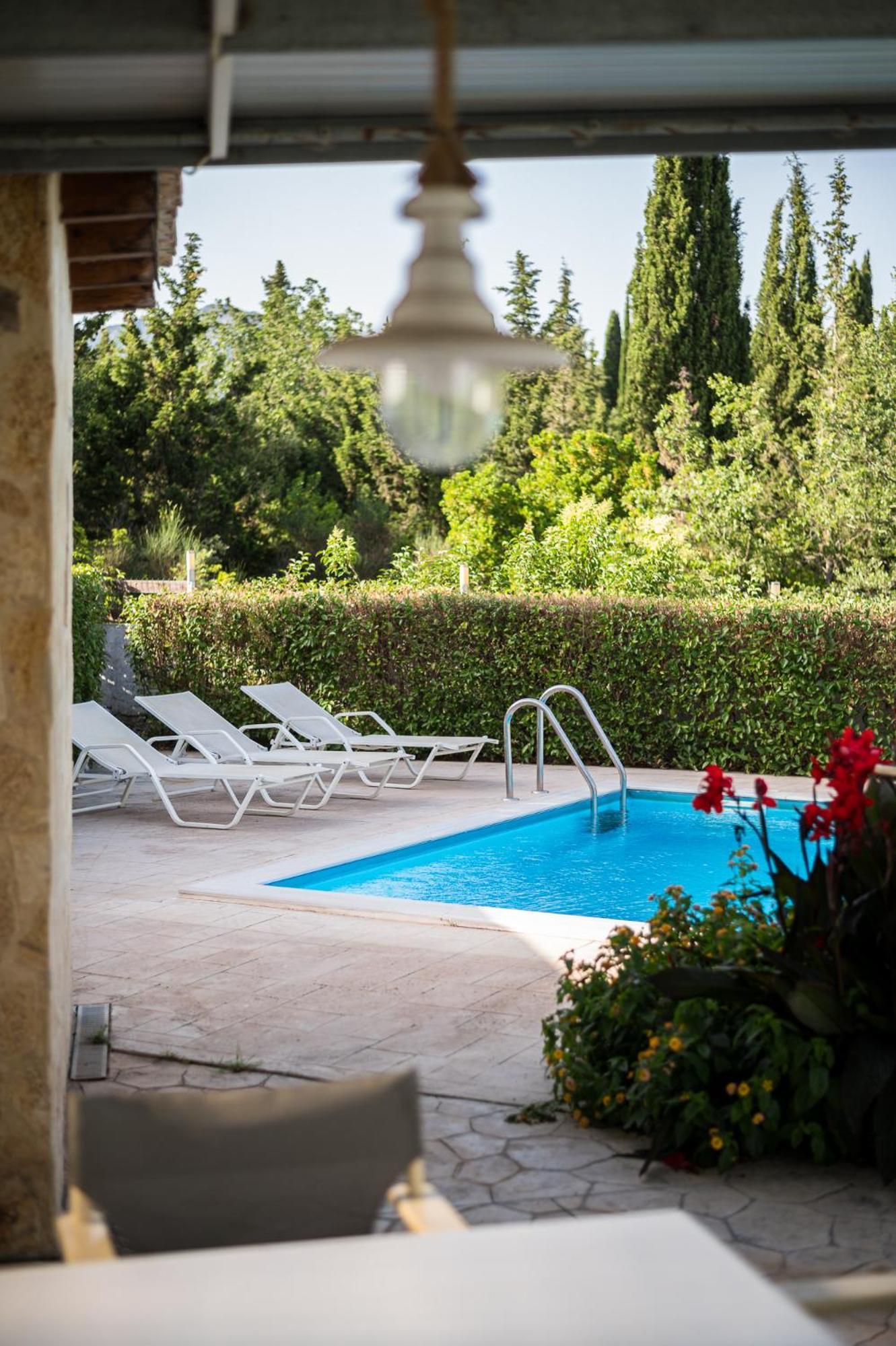 Villa Nefeli With Private Pool By Konnect Dassia  Zewnętrze zdjęcie
