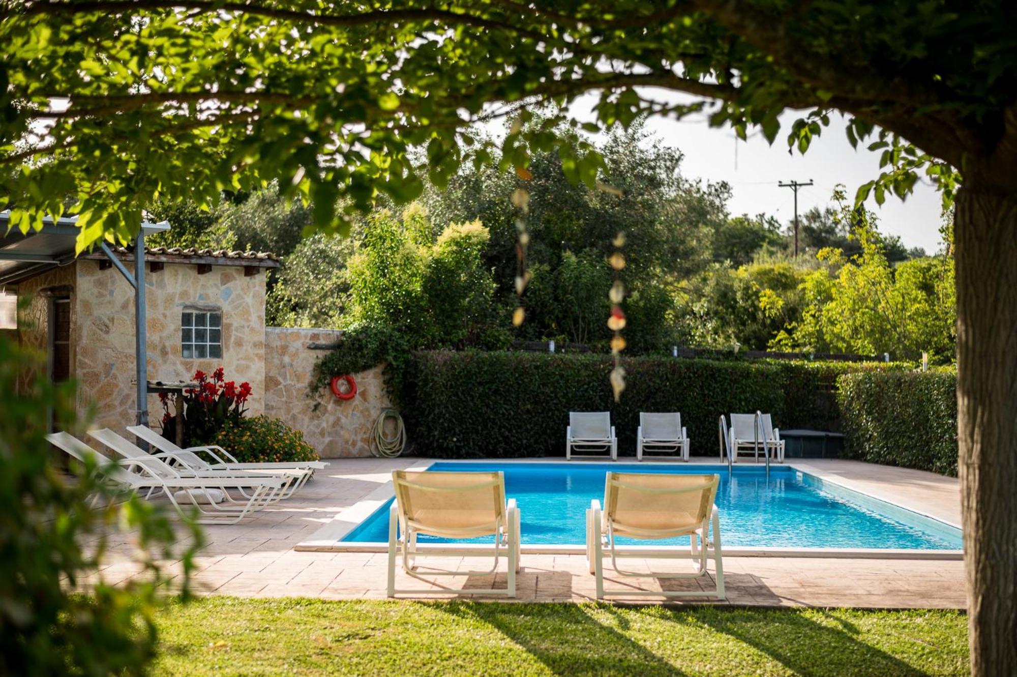 Villa Nefeli With Private Pool By Konnect Dassia  Zewnętrze zdjęcie